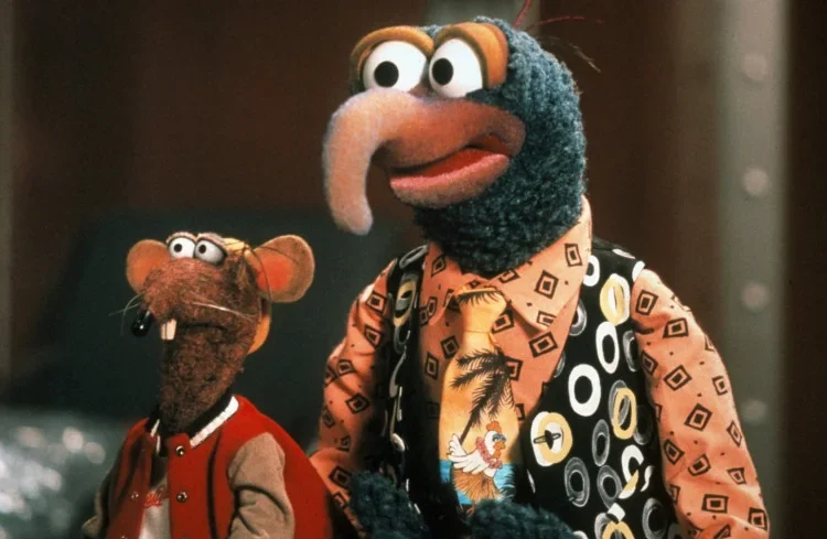 The Fascinating World of the Muppet with a Long Hooked Beak